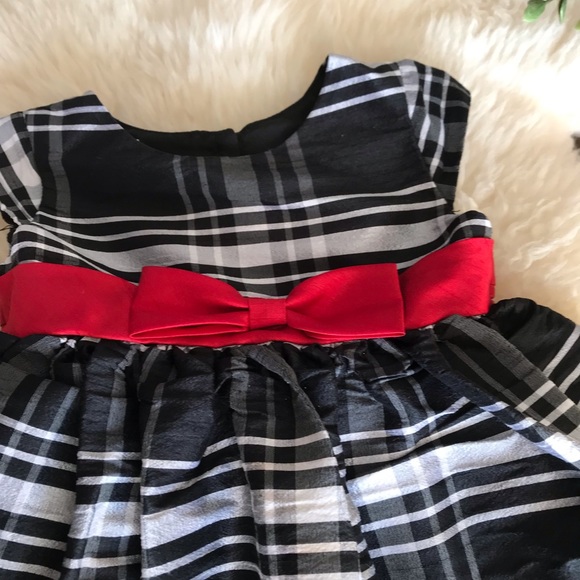 👶3/$13 Black & silver Holiday / Christmas dress - Picture 3 of 4